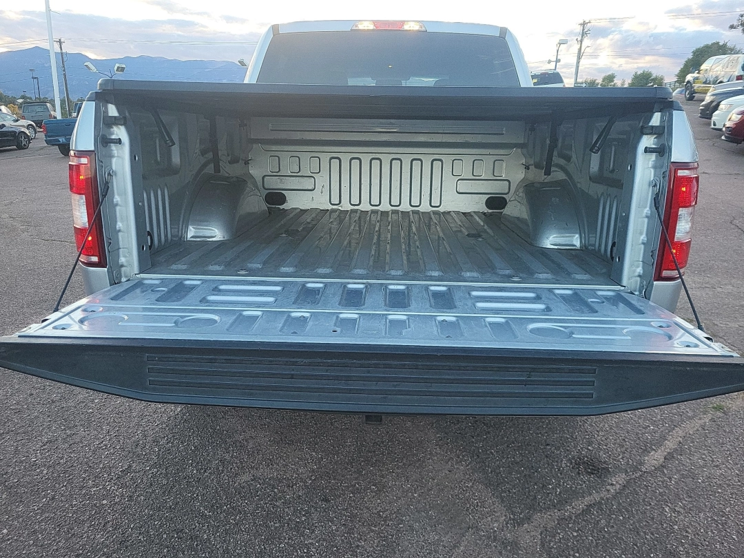 2018 Ford F-150 XLT photo 4