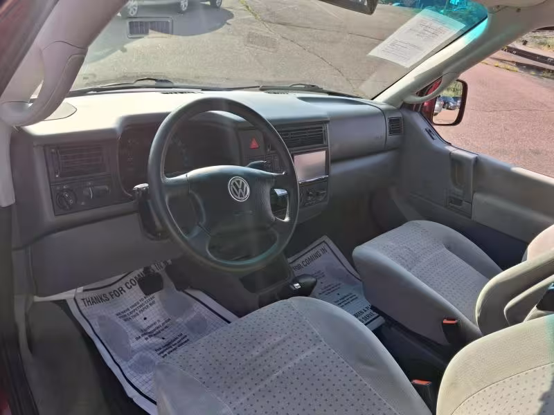 2001 Volkswagen Eurovan - WV2NB47051H105697 - Image #14