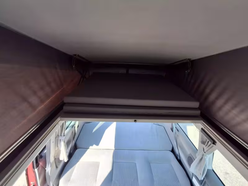 2001 Volkswagen Eurovan - WV2NB47051H105697 - Image #10