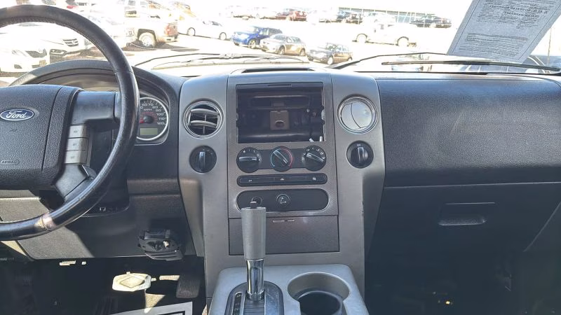 2006 Ford F-150 XLT - Photo 10
