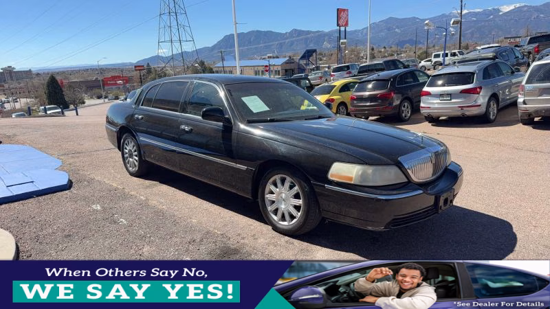 2008 Lincoln Town Car Signature L's photo