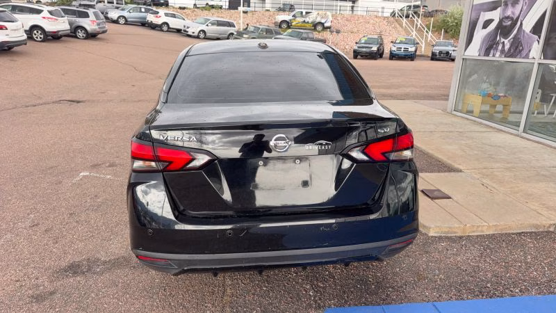 2021 Nissan Versa Sedan SV - Photo 6