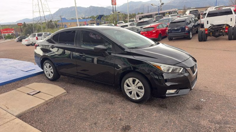 2021 Nissan Versa Sedan SV - Photo 5