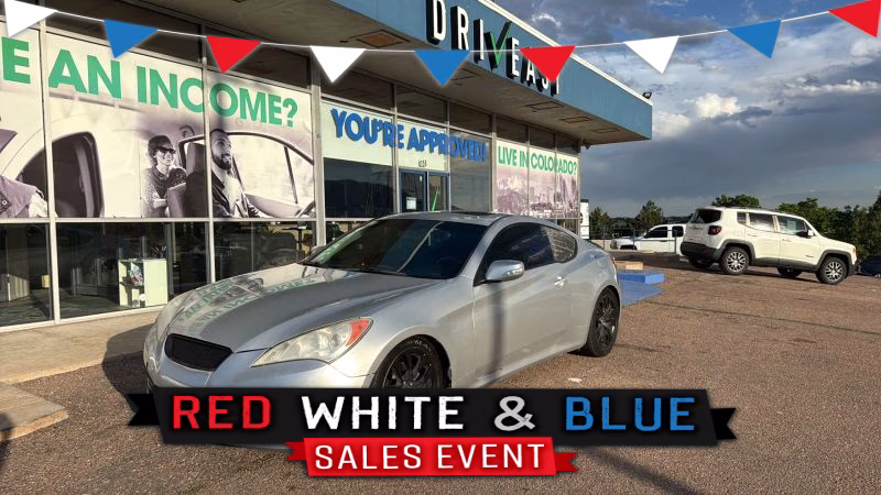 2011 Hyundai Genesis Coupe 3.8 Grand Touring 6-Speed A/T's photo